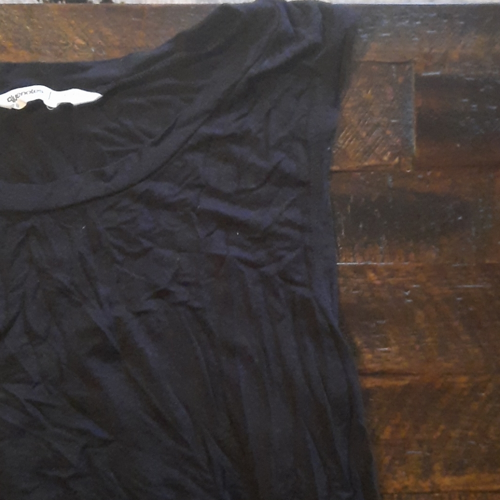 Fringed tank - Picture 3 of 5